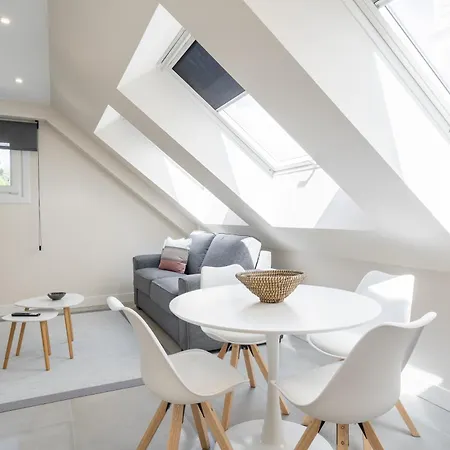 Cies Luxury Suitel Areosa 22 アパートホテル ヴィーゴ