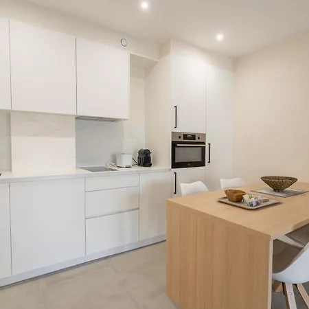 Cies Luxury Suitel Areosa 22 アパートホテル ヴィーゴ