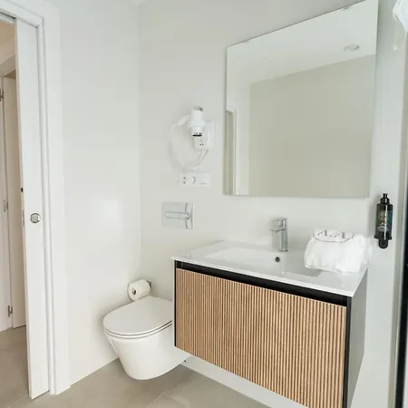 Cies Luxury Suitel Areosa 22 4* Vigo
