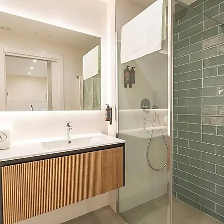 Cíes Luxury Suitel Areosa 22 Apartahotel 4*